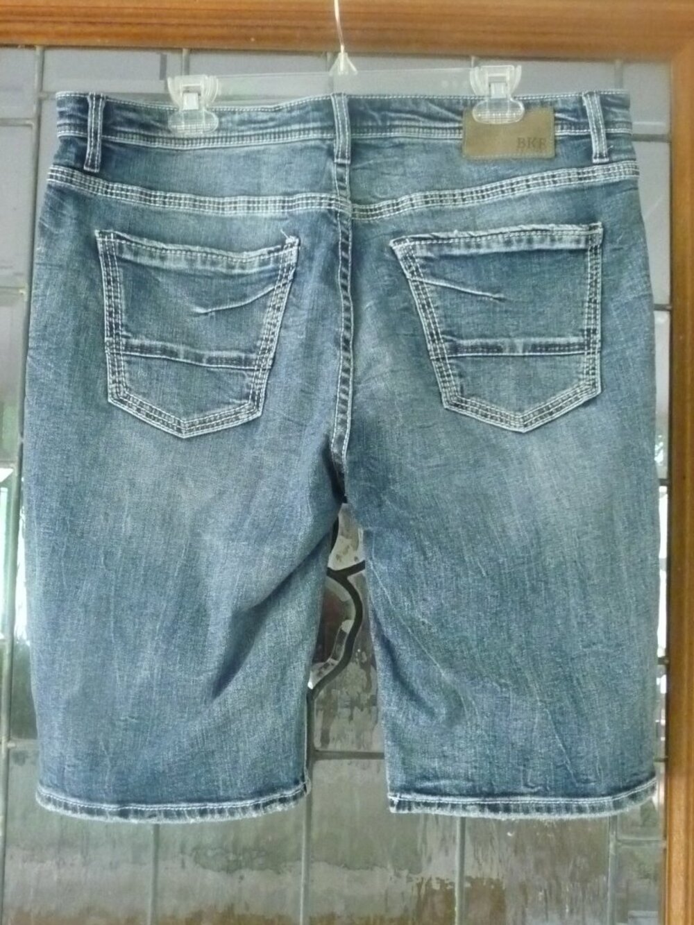 BKE/BUCKLE TYLER RELAXED DENIM SHORTS